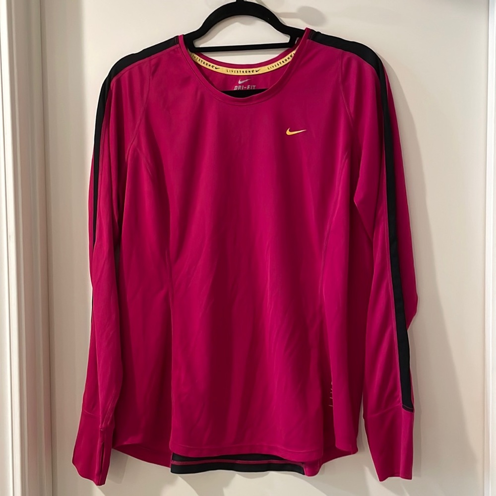 Nike Dri-Fit with thumb holes!